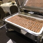 Shangri-La's Far Eastern Plaza Hotel - 