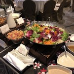 Shangri-La's Far Eastern Plaza Hotel - 