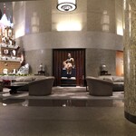 Shangri-La's Far Eastern Plaza Hotel - エントランス