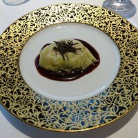 シェ・イノ - フォワグラのキャベツ包み