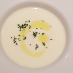 ファリナモーレ - ◆「白カブの冷たいブルーテスープ」
