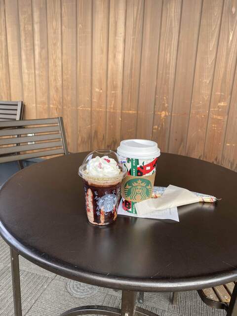 スターバックスコーヒー 八戸田向店 &ndash; 小中野のカフェ