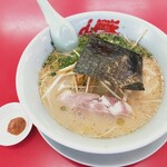 山岡家 - 朝ラーメン（味濃いめ・白髪ネギ）＆梅