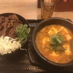 カルビ丼とスン豆腐専門店 韓丼 - 