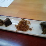 日々茶寮 連 - 煮魚　山椒ちりめん　昆布