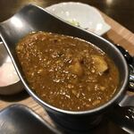 カフェ オールドクロック - マスターの気まぐれカレー(里芋のキーマカレー)