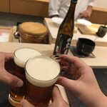 すし昇 - 琥珀エビスで乾杯