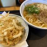 ウエスト - うどん屋ウエスト　かき揚げ　肉うどん