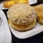 Rischart - アップルシナモンドーナツ