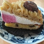 GRUN - カシスモンブランタルト 420円