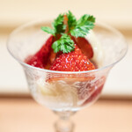 肉屋 雪月花 NAGOYA - 愛知県のいちご 山形のラフランス