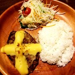 びっくりドンキー - チーズバーグディッシュ150g(小盛) 789円