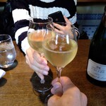 コリス - スパークリングで乾杯