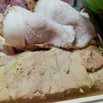 馳走 啐啄一十  - (20)ローストポーク
      (22)フォアグラ(フランス産)のテリーヌ