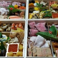 馳走 啐啄一十  - 2020年の馳走啐啄一十さんのお節
                    お節は2段重ねで1つ55,000円×2箱です。
                    2日に分けて頂きます♪