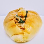 ROUTE271 - タイ風焼きそばパン