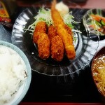 江戸家 - 牡蠣フライ定食5コは820円