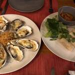 Phu Quoc Seafood - 料理写真:Grilled oysters/Fried seafood spring rools