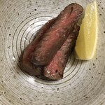 白金温泉郷 森の旅亭 びえい - 富良野牛塩焼き♬
      とても柔らかく､旨味がある
      美味しい焼き加減♡