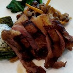 タテル ヨシノ ビズ  - もも肉プリっプリ♡