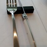 タテル ヨシノ ビズ  - 