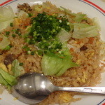 ガーリック・ジョーズ クイーンズスクエア店 - 牛肉とレタスのにんにく炒飯（９００円）