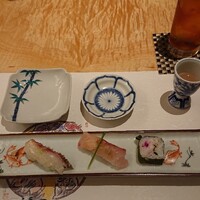 対馬のどぐろとイカ活き造り 博多 魚蔵 都ホテル店 - 