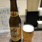 あみだそば 福の井 - エビスビール小瓶550円。