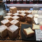 TINY BREAD & CAKE NATURA MARKET - 