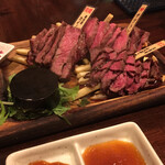 肉バル ビースリー 新宿東口店 - 