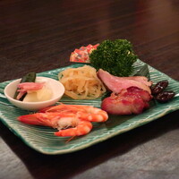 中国料理 彩龍 - 焼き物とクラゲの盛り合わせ