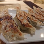 ジェシー 餃子とワイン