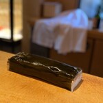 一心鮨 光洋 - 鯖寿司〜見事な形