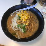 Sapporo Ramen Dosanko - みそラーメン 630円