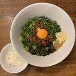 キラメキの豚 夕日のキラメキ第二章 - 台湾まぜそば『直太朗』〆ご飯付き(並) 780円