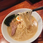 浜堂ラーメン - 麺のリフトアップ