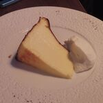 シクスバイオリエンタルホテル - バスクチーズケーキ