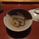 御料理 樋渡 - ゴボウとフキの煮物