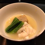 Shirayuki - 海老芋とタラの白子、白味噌仕立て
                        素揚げされた海老芋とタラの白子