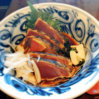 土佐料理 司 阪急グランドビル店 - カツオたたき