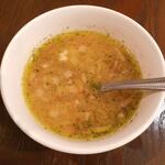 ボカピンチョス - 星型マカロニと野菜のバジル風味スープ