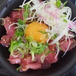 みなと市場 小松鮪専門店 - ◆「まぐろユッケ丼」