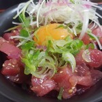 みなと市場 小松鮪専門店 - ◆「まぐろユッケ丼」