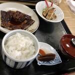 本吉屋 - うなぎ定食