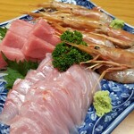 馳走屋 あ・うん - 刺身盛り合わせ