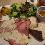 H.Q CAFE - 