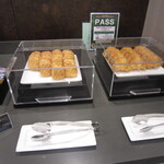 Honolulu International Airport JAL Sakura Lounge - 2019年の｢内観｣ラウンジエリア