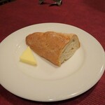 ムッシュ - パンも運ばれマス