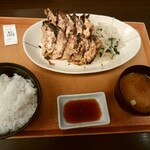 ぶたたま食堂 - 焼き餃子定食