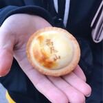 高尾山天狗屋 - ベイクのチーズタルトに似ている
